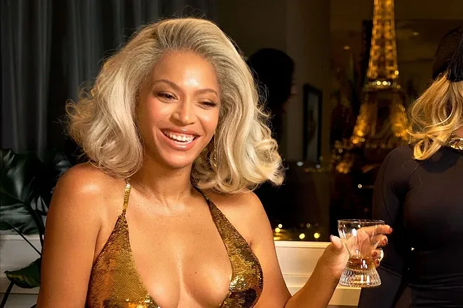 Beyoncé at Glamour Women of the Year Awards