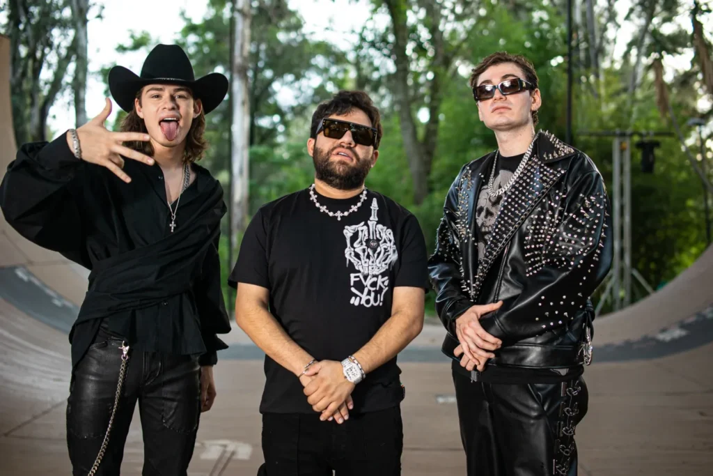 Los Esquivel and Luis R Conriquez Team Up for Electro-Bélico Hit ‘Pari Pari’
